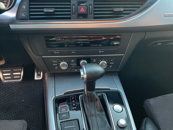 2012 Audi A6 IV (C7), чёрный, 2200000 рублей - вид 22