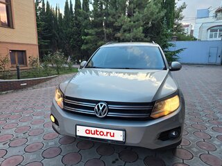 2011 Volkswagen Tiguan I Рестайлинг, серый, 1250000 рублей, вид 3