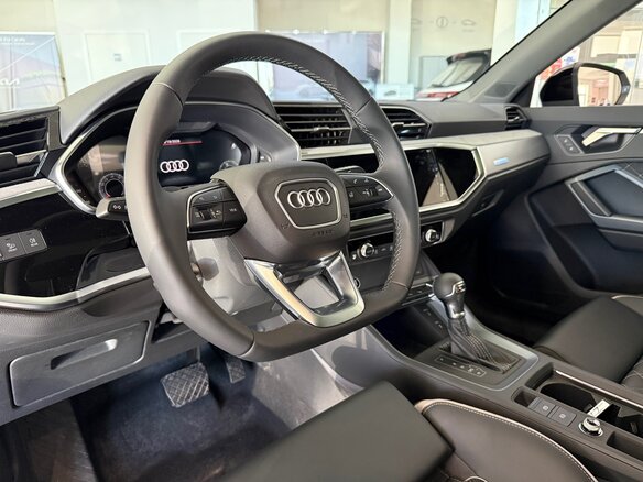 2026 Audi Q3 35 TFSI II (F3), белый, 4050000 рублей - вид 5