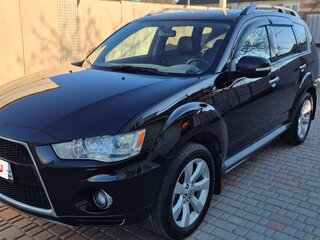 2011 Mitsubishi Outlander II Рестайлинг, чёрный, 1180000 рублей, вид 2