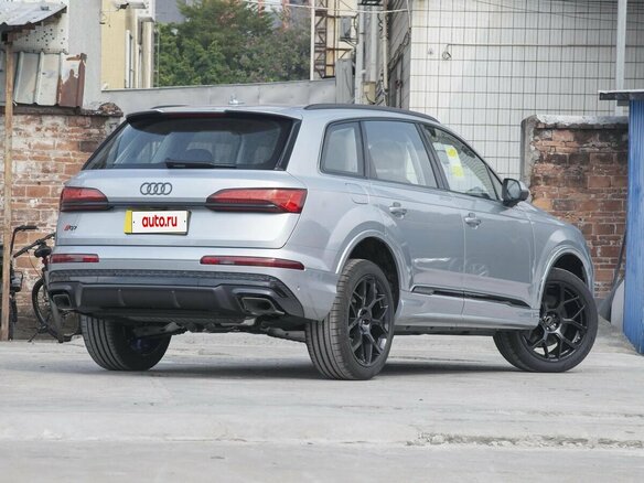 2025 Audi Q7 55 TFSI II (4M) Рестайлинг 2, серебристый, 13026000 рублей - вид 7