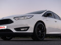 2017 Ford Focus III Рестайлинг, белый, 1400000 рублей - вид 1