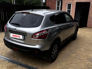 2012 Nissan Qashqai I Рестайлинг, серебристый, 900000 рублей, вид 4