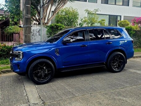 2024 Ford Everest III, синий, 4840000 рублей, вид 3