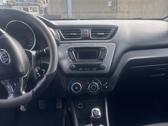 2014 Kia Rio III, синий, 700000 рублей - вид 4