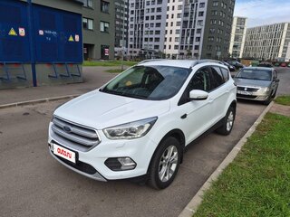 2018 Ford Kuga II Рестайлинг, белый, 1750000 рублей, вид 2