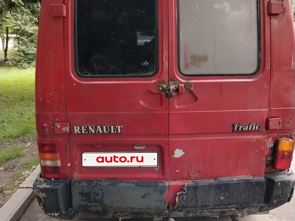 1990 Renault Trafic, красный, 470000 рублей - вид 3