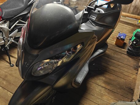 2009 Suzuki Burgman (SkyWave) 400, серебристый, 360000 рублей, вид 1