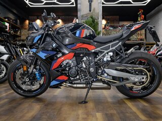 2026 BMW M 1000 R, чёрный, 3590000 рублей, вид 5