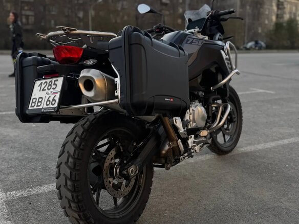 2019 BMW F 750 GS, серый, 850000 рублей - вид 2