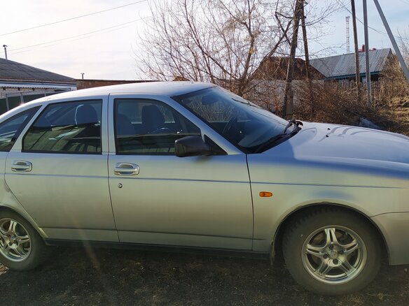 2011 Lada (ВАЗ) Priora I, серебристый, 340000 рублей - вид 3