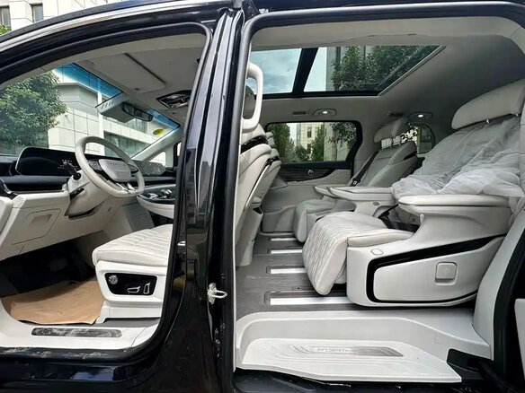 2026 Forthing V9 34.94 kWh, чёрный - вид 15