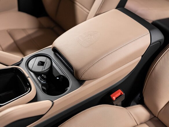 2026 Porsche Cayenne Coupé III Рестайлинг, чёрный, 22795200 рублей - вид 16