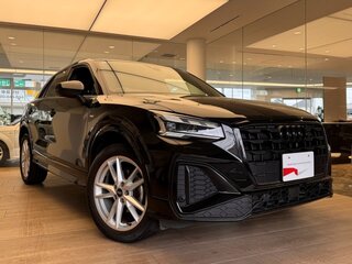 2022 Audi Q2 35 TFSI I Рестайлинг, чёрный, 1663203 рублей, вид 5