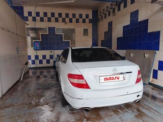 2008 Mercedes-Benz C-Класс 200 III (W204), белый, 700000 рублей, вид 2