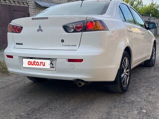 2013 Mitsubishi Lancer X Рестайлинг, белый, 1170000 рублей, вид 4