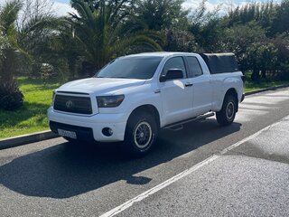 2011 Toyota Tundra CrewMax II, белый, 3950000 рублей, вид 3