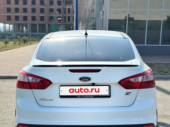 2013 Ford Focus III, белый, 950000 рублей - вид 3