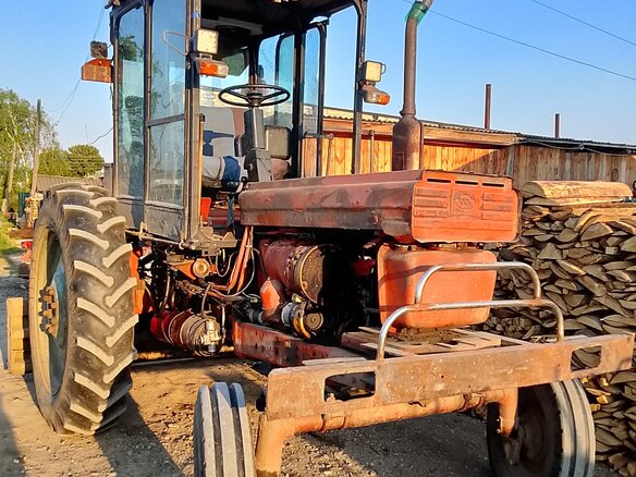 1890 AGCO TerraGator 8103, красный, 250000 рублей - вид 1