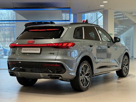 2026 Audi Q5 L III (GU), серый, 6940000 рублей, вид 2