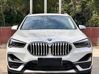 2022 BMW X1 Long 20Li sDrive II (F48) Рестайлинг, белый, 1810000 рублей, вид 2