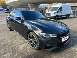 2022 BMW 3 серии 320d xDrive VII (G2x) Рестайлинг, чёрный, 5200000 рублей, вид 3