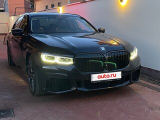 2019 BMW 7 серии 730d xDrive VI (G11/G12) Рестайлинг, чёрный, 6500000 рублей, вид 3