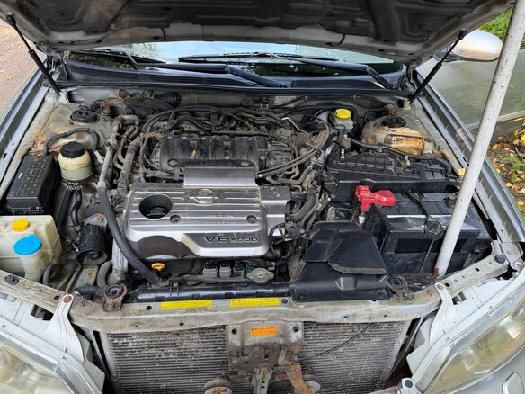 2004 Nissan Maxima V (A33), серебристый, 350000 рублей - вид 18