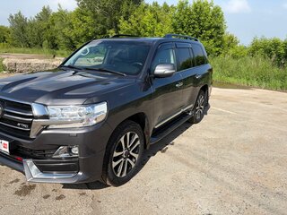 2019 Toyota Land Cruiser 200 Series Рестайлинг 2, серый, 6800000 рублей, вид 5