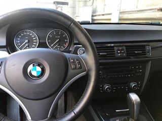 2011 BMW 3 серии 320i V (E90/E91/E92/E93) Рестайлинг, белый, 1200000 рублей, вид 3