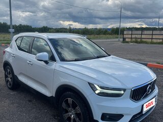 2021 Volvo XC40 I, белый, 2350000 рублей, вид 2