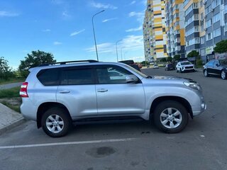 2014 Toyota Land Cruiser Prado 150 Series Рестайлинг 1, серебристый, 3150000 рублей, вид 5