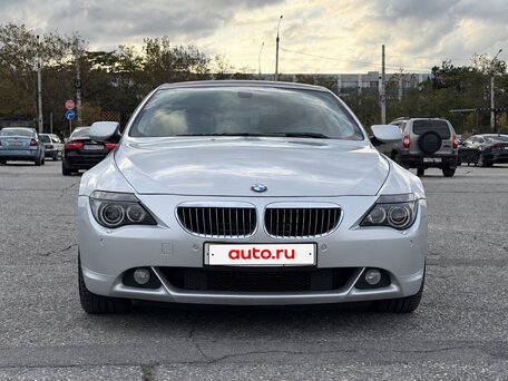 2005 BMW 6 серии 650i II (E63/E64), серебристый, 1400000 рублей, вид 2