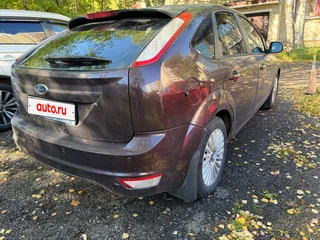 2010 Ford Focus II Рестайлинг, фиолетовый, 665000 рублей, вид 3
