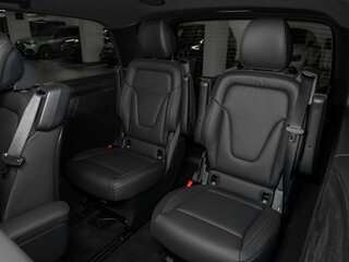 2026 Mercedes-Benz V-Класс Extra Long 300 d экстра длинный III (W447) Рестайлинг 2, чёрный, 15568000 рублей, вид 3
