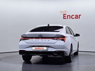 2022 Hyundai Avante VII, белый, 1680000 рублей, вид 3