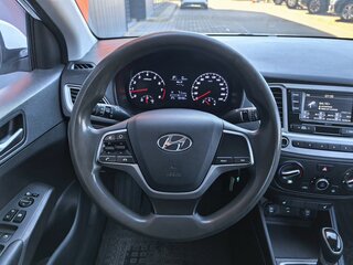 2020 Hyundai Solaris II Рестайлинг, белый, 1139000 рублей, вид 5