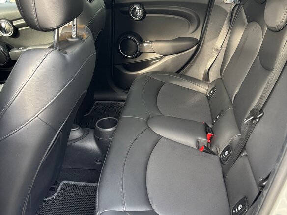 2020 Mini Hatch Cooper III (F55/F56) Рестайлинг, серый, 2350000 рублей - вид 6