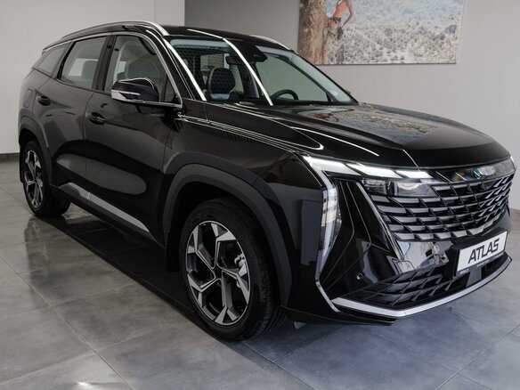 2026 Geely Atlas II, чёрный - вид 2