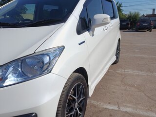 2014 Honda Freed I Рестайлинг 2, белый, 1203000 рублей, вид 5
