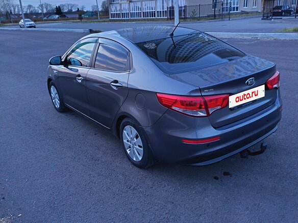 2015 Kia Rio III Рестайлинг, серый, 990000 рублей - вид 17