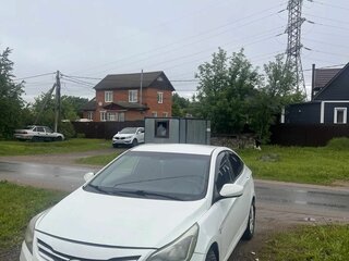 2016 Hyundai Solaris I Рестайлинг, белый, 650000 рублей, вид 1
