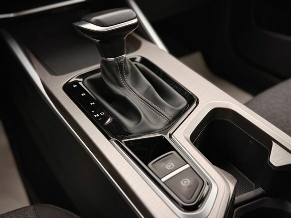 2024 Geely Emgrand II, белый - вид 20