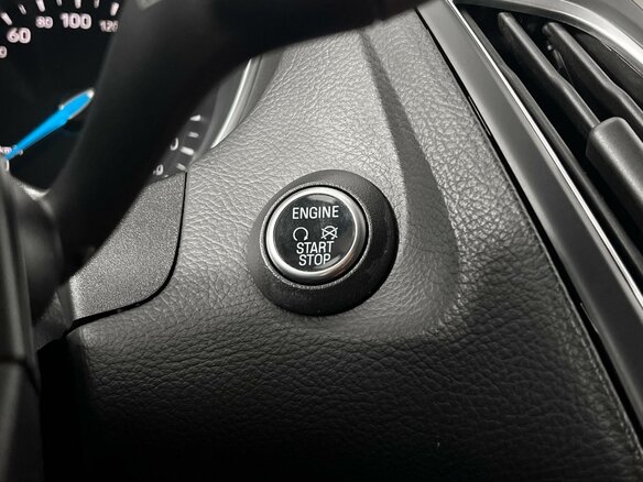 2017 Ford Focus III Рестайлинг, белый, 1275000 рублей - вид 16