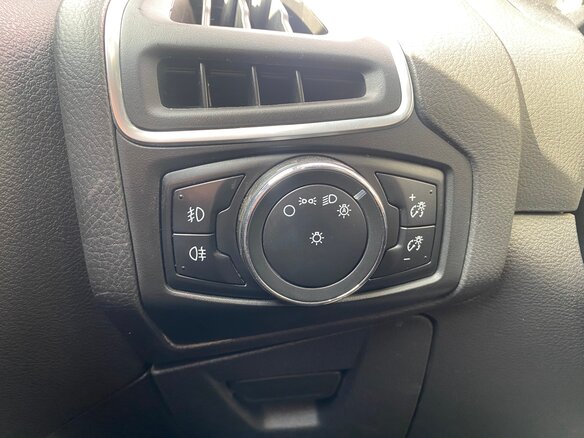 2013 Ford Focus III, белый, 520000 рублей - вид 16