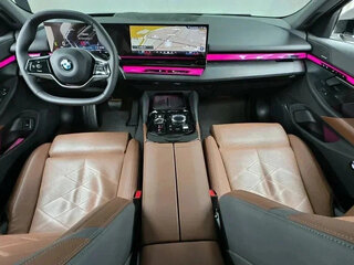 2024 BMW 5 серии 530i xDrive VIII (G60/G61/G68), чёрный, 5880000 рублей, вид 5