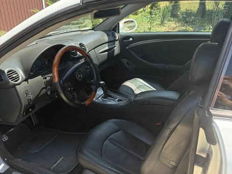 2003 Mercedes-Benz CLK-Класс 320 II (W209), белый, 1050000 рублей, вид 5