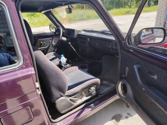 2001 Lada (ВАЗ) 2121 (4x4) I Рестайлинг, фиолетовый, 210000 рублей - вид 10