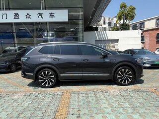 2025 Volkswagen Talagon I Рестайлинг, серый, 5290000 рублей, вид 4