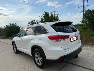 2015 Toyota Highlander III (XU50), белый, 2900000 рублей, вид 4